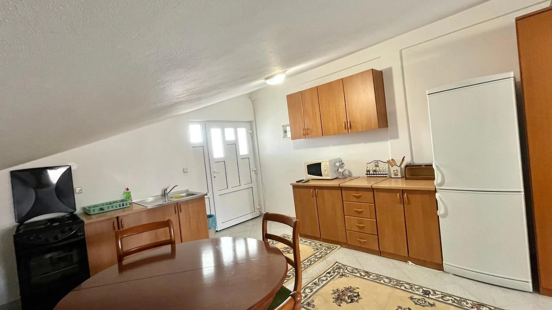 Apartment Martino Residences Studio Vir